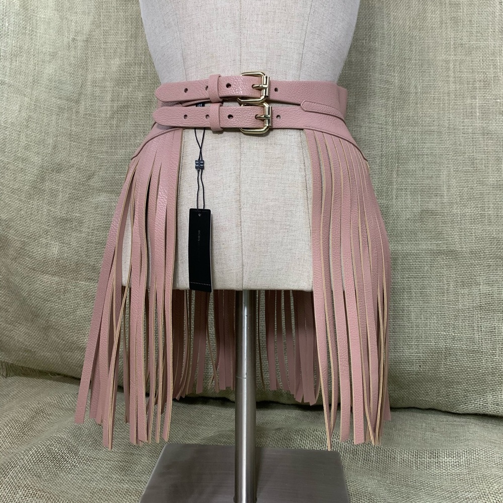 NWOT Fringe Belt by BCBG MAXAZRIA Lrg